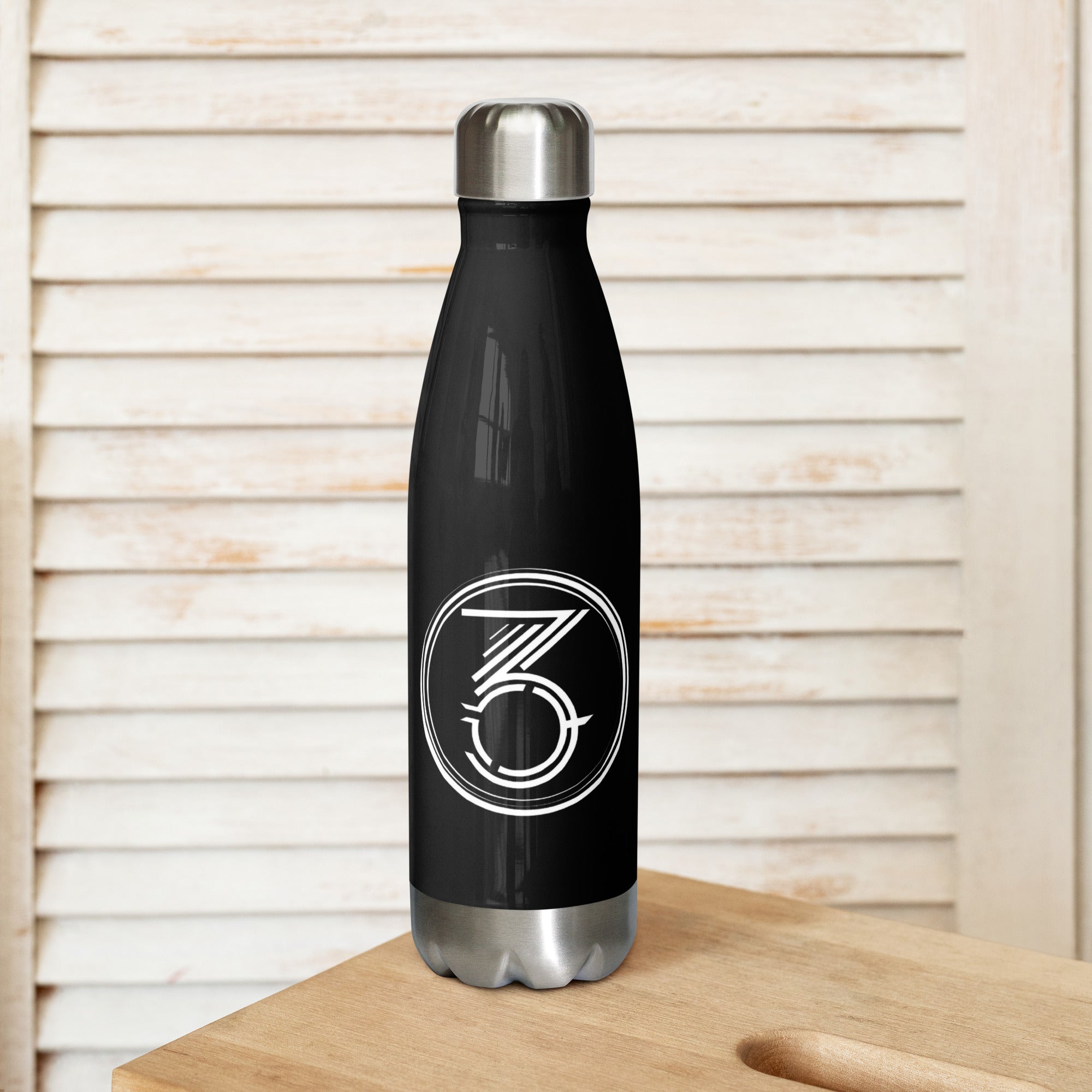 Stainless steel water bottle